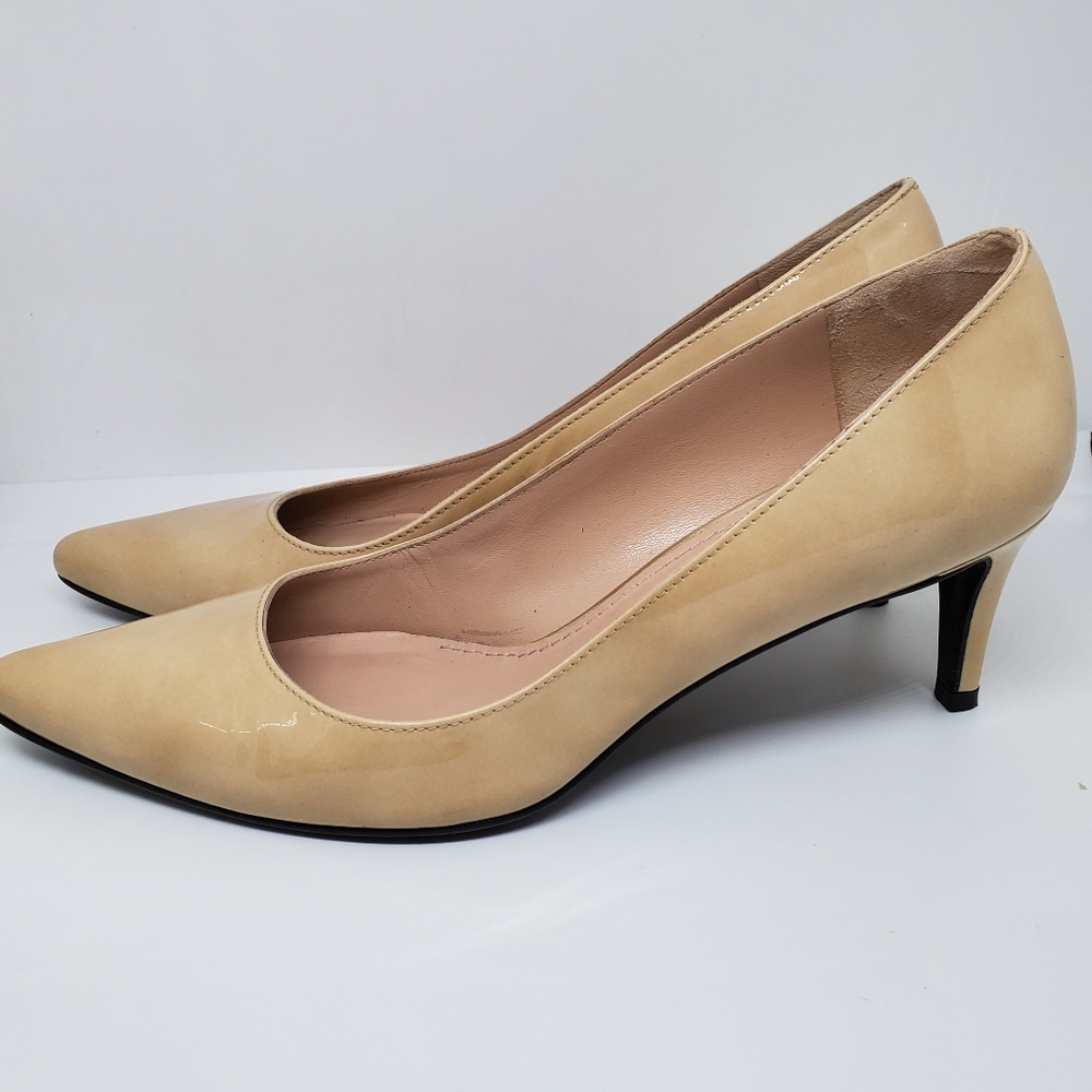 Stuart Weitzman Nude Pumps